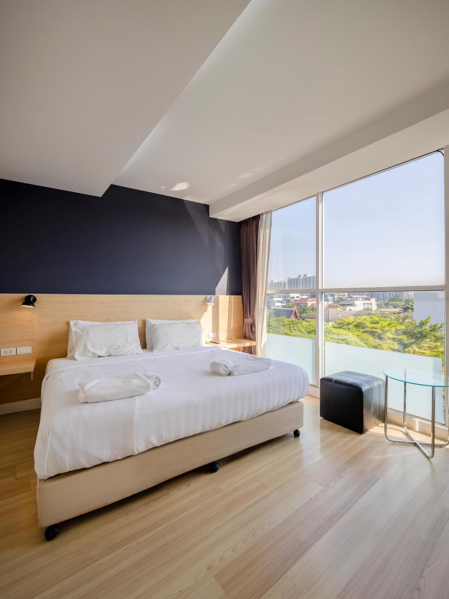 Gp House Express Sukhumvit 81 Hotel กรุงเทพมหานคร ภายนอก รูปภาพ