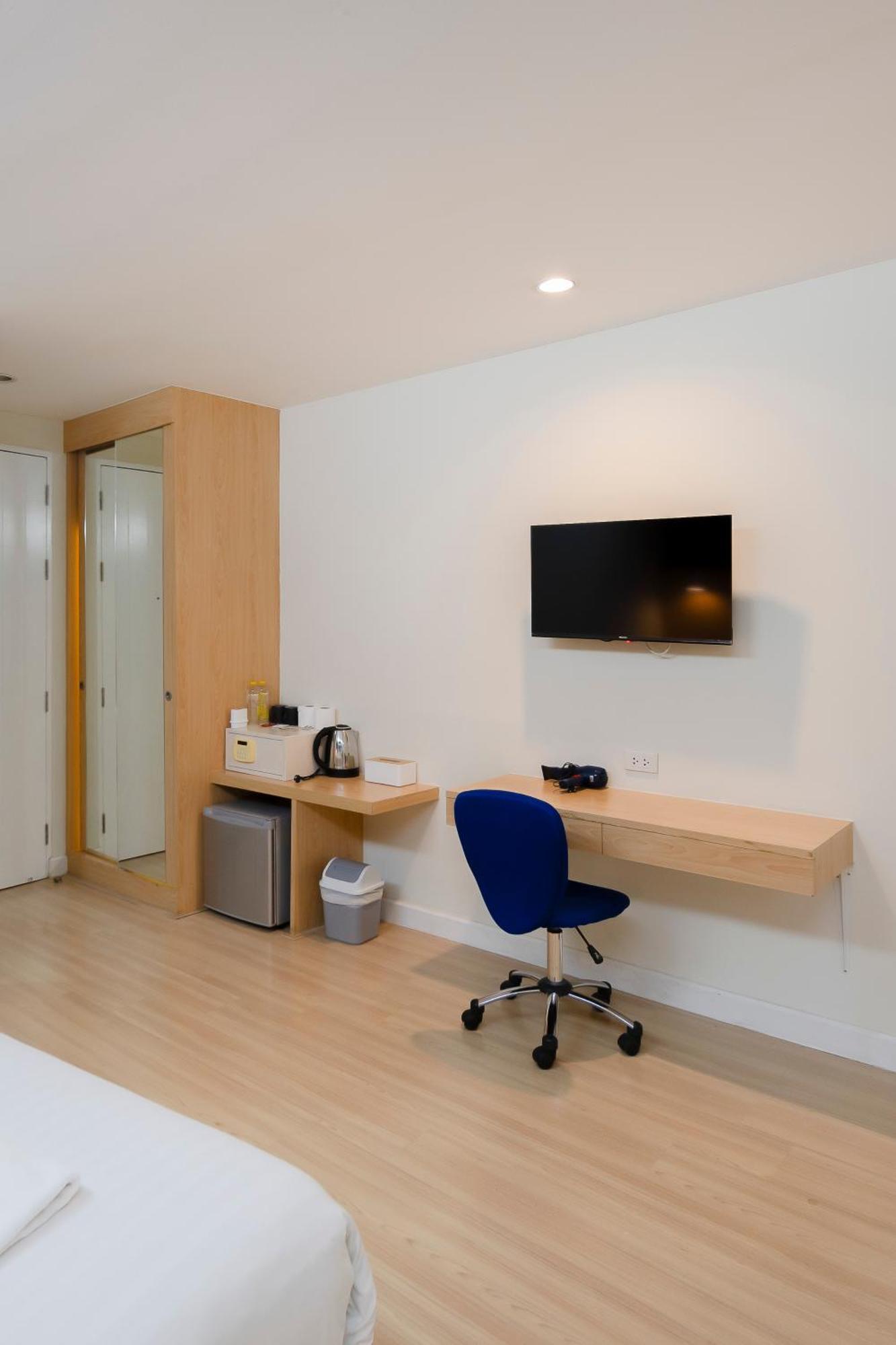 Gp House Express Sukhumvit 81 Hotel กรุงเทพมหานคร ภายนอก รูปภาพ