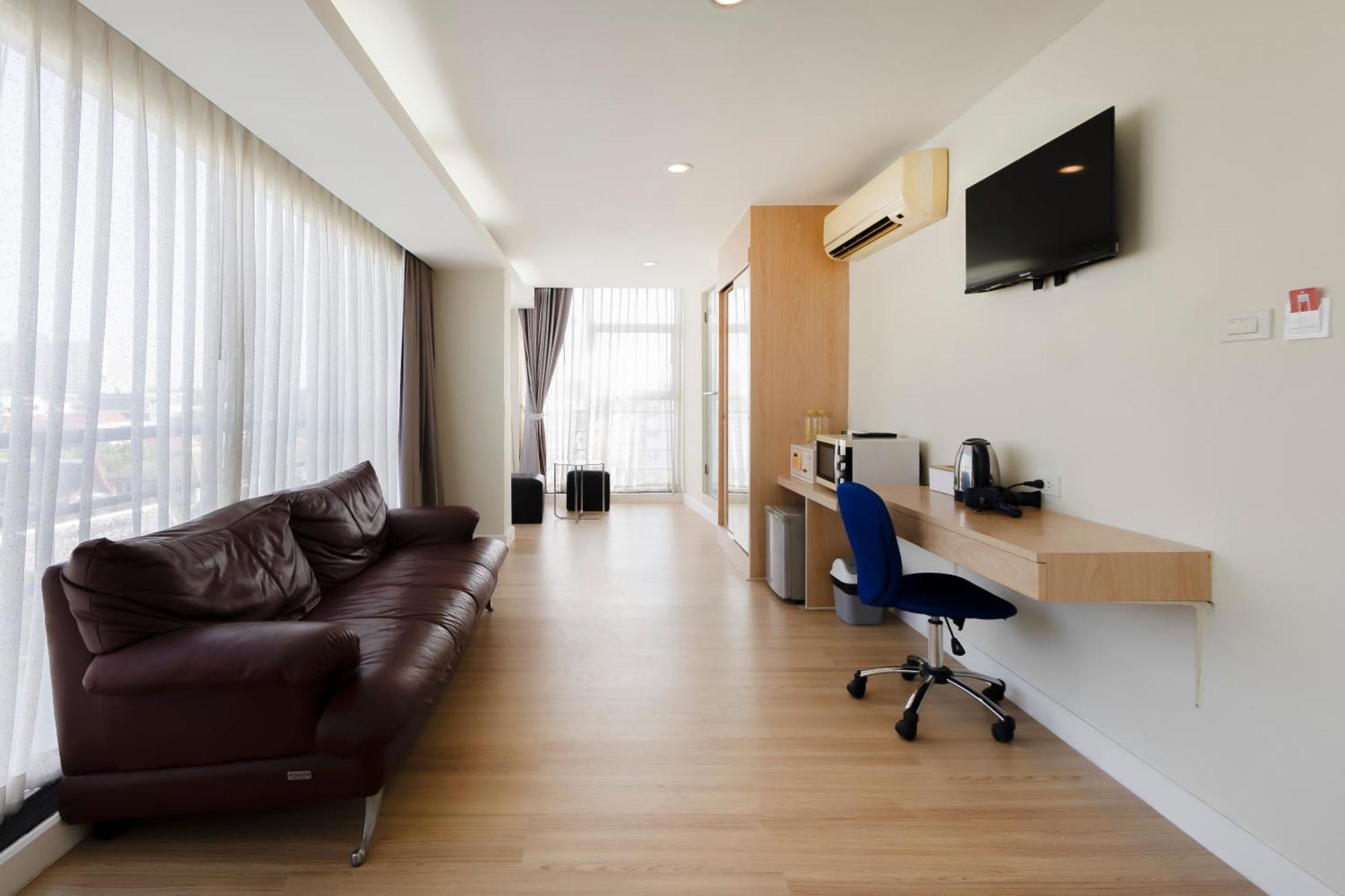 Gp House Express Sukhumvit 81 Hotel กรุงเทพมหานคร ภายนอก รูปภาพ